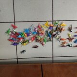 Vand jucarii dinozauri